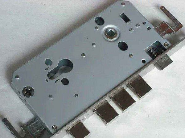 鲅鱼圈24小时上门开锁公司