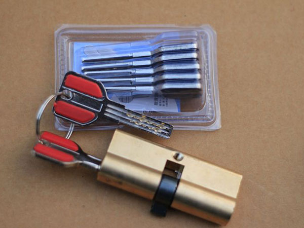 鲅鱼圈24小时上门开锁公司