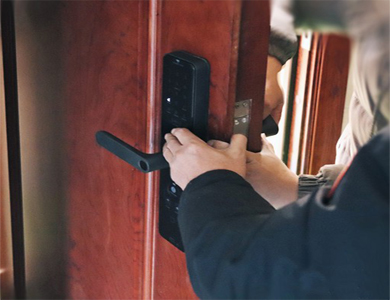鲅鱼圈24小时上门开锁公司